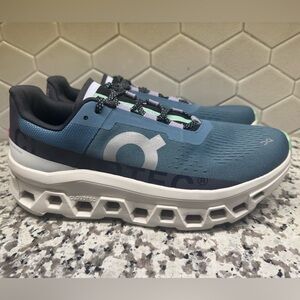 Men's On Cloudmonster Dust/Vapor 10.5US